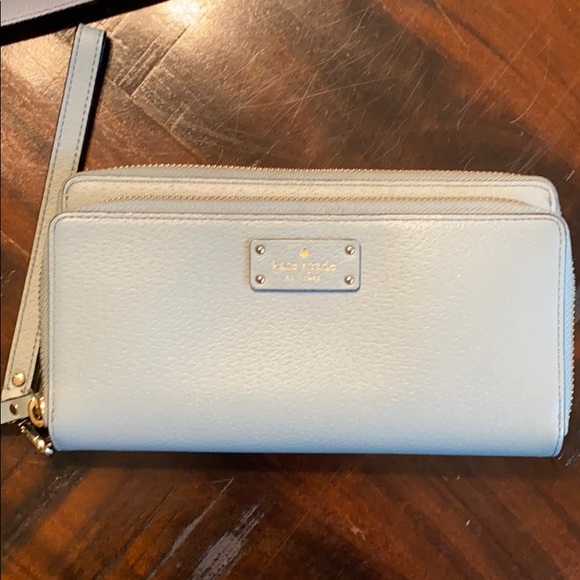 Kate Spade Tote - Picture 5 of 12